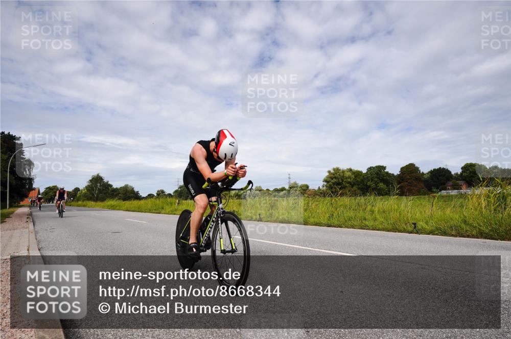 31.08.2025 - Elbe Triathlon Hamburg Michael Burmester http://msf.ph/oto/8668344 31.08.2025 11:10:25 Radfahren 1416, 1422, 1425, 1429, 1484, 1601 meine-sportfotos.de