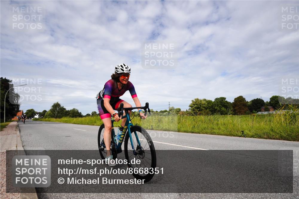 31.08.2025 - Elbe Triathlon Hamburg Michael Burmester http://msf.ph/oto/8668351 31.08.2025 11:10:29 Radfahren 1422, 1425, 1429, 1484, 1550 meine-sportfotos.de