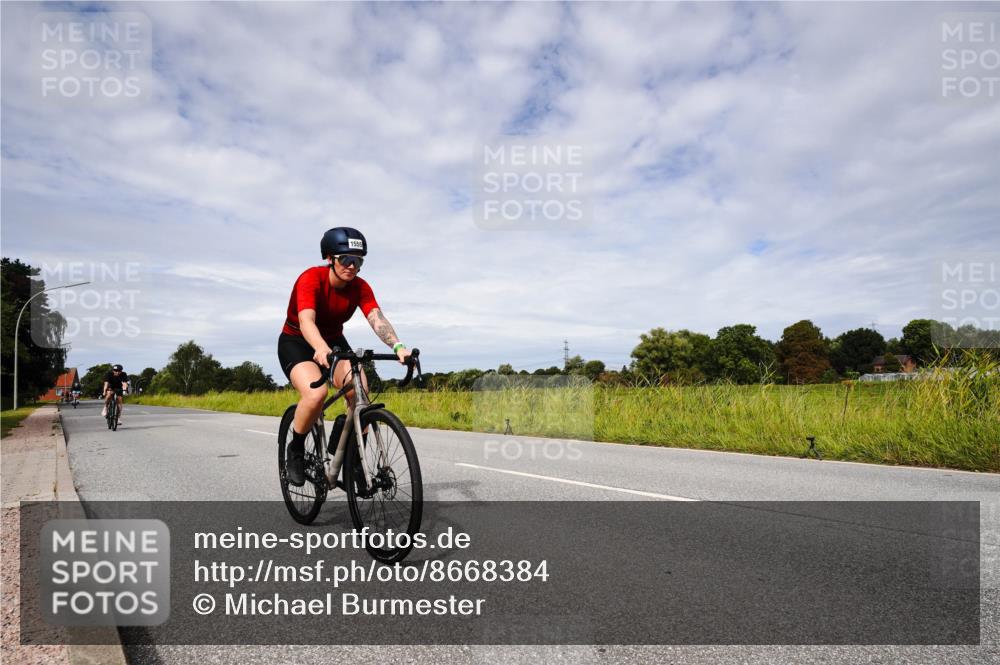 31.08.2025 - Elbe Triathlon Hamburg Michael Burmester http://msf.ph/oto/8668384 31.08.2025 11:11:15 Radfahren 1309, 1386, 1431, 1498, 1555, 1606 meine-sportfotos.de