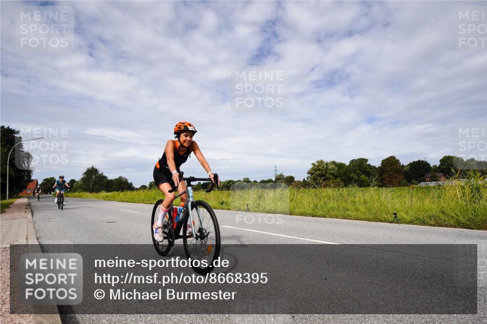31.08.2025 - Elbe Triathlon Hamburg Michael Burmester http://msf.ph/oto/8668395 31.08.2025 11:11:29 Radfahren 1525, 1537 meine-sportfotos.de