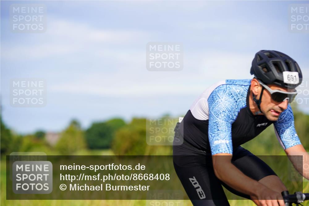 31.08.2025 - Elbe Triathlon Hamburg Michael Burmester http://msf.ph/oto/8668408 31.08.2025 09:47:05 Radfahren 290, 458, 655, 691, 731, 760, 777, 792 meine-sportfotos.de