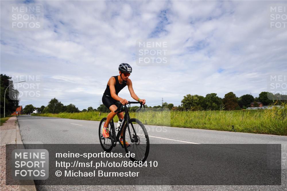 31.08.2025 - Elbe Triathlon Hamburg Michael Burmester http://msf.ph/oto/8668410 31.08.2025 11:11:59 Radfahren 1603 meine-sportfotos.de