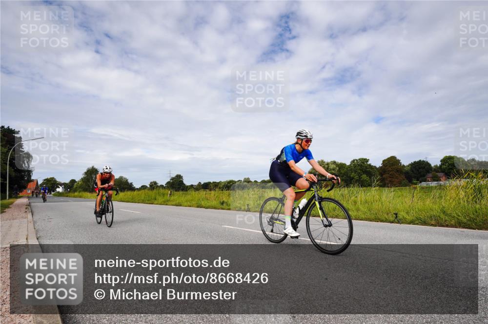 31.08.2025 - Elbe Triathlon Hamburg Michael Burmester http://msf.ph/oto/8668426 31.08.2025 11:12:28 Radfahren 1374, 1390, 1395, 1404, 1430, 1442, 1462, 1614, 1615 meine-sportfotos.de