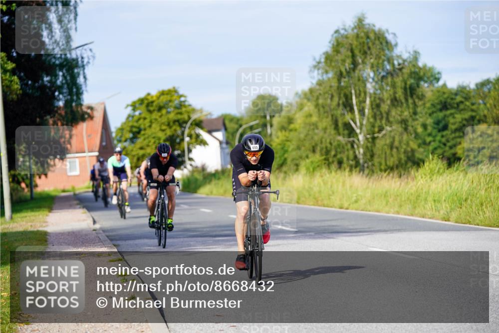 31.08.2025 - Elbe Triathlon Hamburg Michael Burmester http://msf.ph/oto/8668432 31.08.2025 09:47:12 Radfahren 400, 531, 533, 655, 723, 731, 749, 760, 777 meine-sportfotos.de