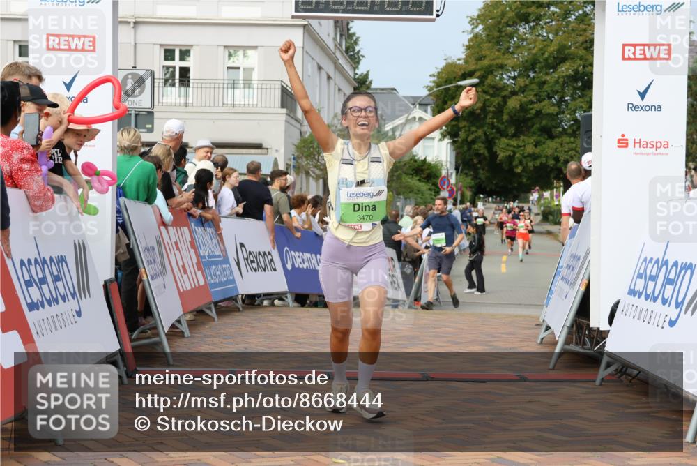31.08.2025 - 21. Blankeneser Heldenlauf Strokosch-Dieckow http://msf.ph/oto/8668444 31.08.2025 11:14:34 Ziel 3470 meine-sportfotos.de