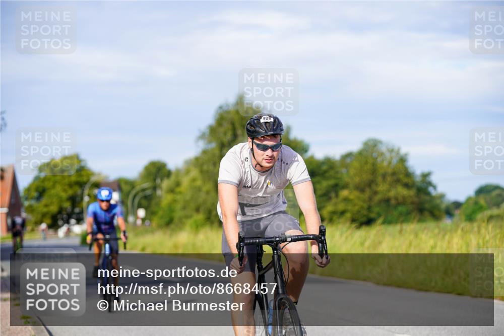 31.08.2025 - Elbe Triathlon Hamburg Michael Burmester http://msf.ph/oto/8668457 31.08.2025 09:47:18 Radfahren 400, 516, 533, 545, 723, 749, 915 meine-sportfotos.de