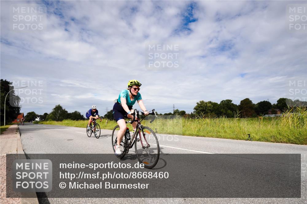 31.08.2025 - Elbe Triathlon Hamburg Michael Burmester http://msf.ph/oto/8668460 31.08.2025 11:13:39 Radfahren 1285, 1375, 1575 meine-sportfotos.de