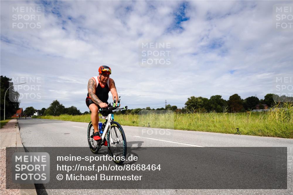 31.08.2025 - Elbe Triathlon Hamburg Michael Burmester http://msf.ph/oto/8668464 31.08.2025 11:13:44 Radfahren 1285, 1405 meine-sportfotos.de