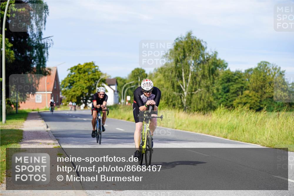 31.08.2025 - Elbe Triathlon Hamburg Michael Burmester http://msf.ph/oto/8668467 31.08.2025 09:47:22 Radfahren 516, 545, 915 meine-sportfotos.de