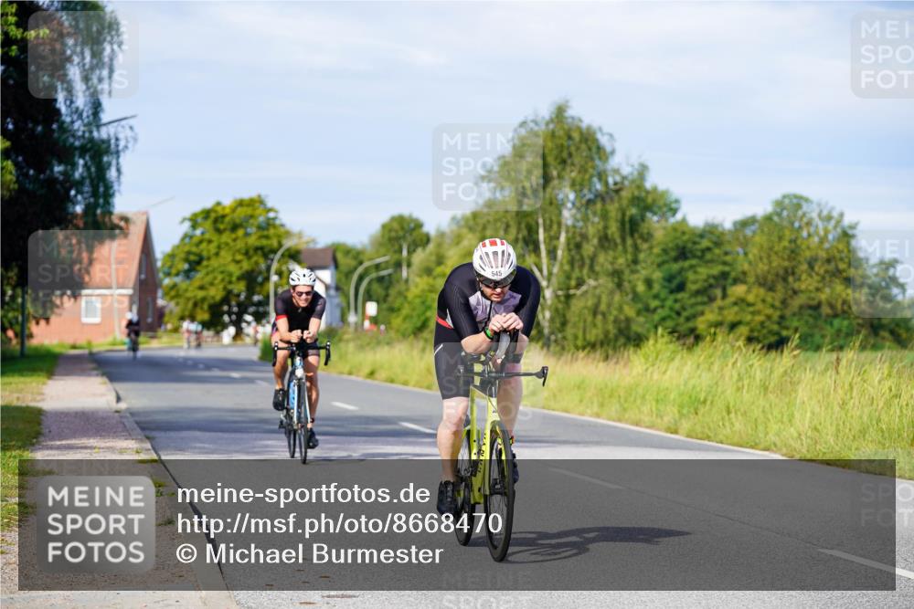 31.08.2025 - Elbe Triathlon Hamburg Michael Burmester http://msf.ph/oto/8668470 31.08.2025 09:47:23 Radfahren 516, 545, 915 meine-sportfotos.de