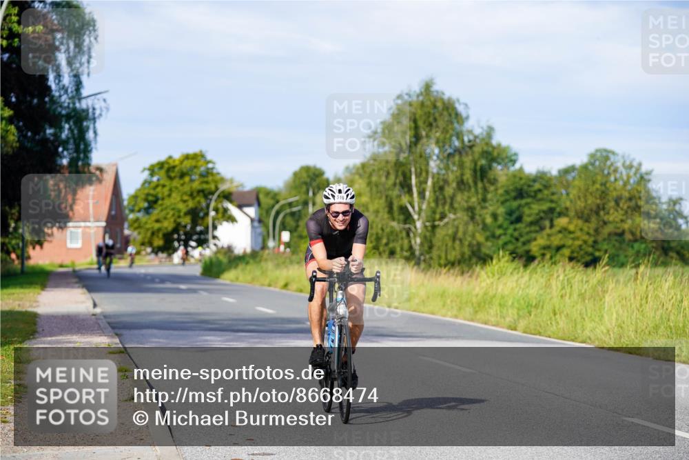 31.08.2025 - Elbe Triathlon Hamburg Michael Burmester http://msf.ph/oto/8668474 31.08.2025 09:47:24 Radfahren 516, 545, 636 meine-sportfotos.de