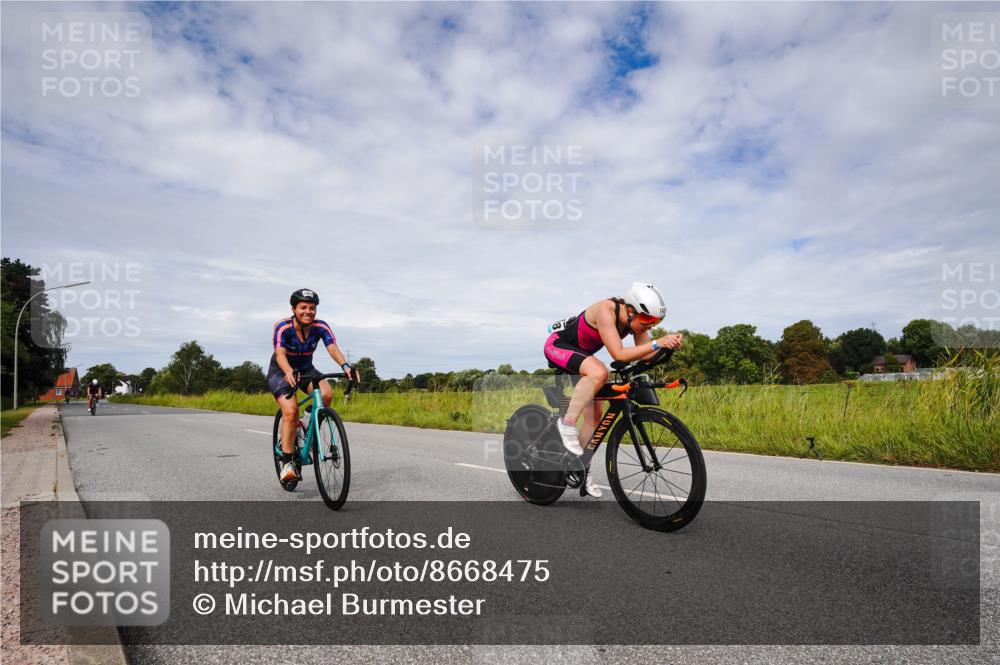 31.08.2025 - Elbe Triathlon Hamburg Michael Burmester http://msf.ph/oto/8668475 31.08.2025 11:14:10 Radfahren 1346, 1361, 1401, 1428 meine-sportfotos.de
