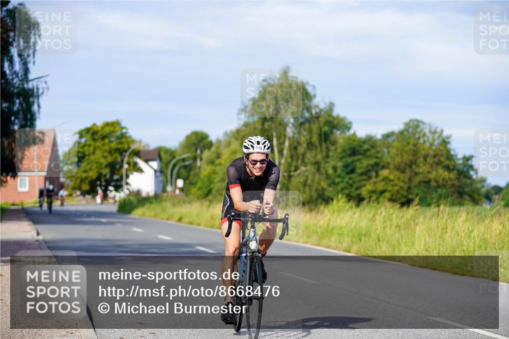 31.08.2025 - Elbe Triathlon Hamburg Michael Burmester http://msf.ph/oto/8668476 31.08.2025 09:47:24 Radfahren 516, 545, 636 meine-sportfotos.de