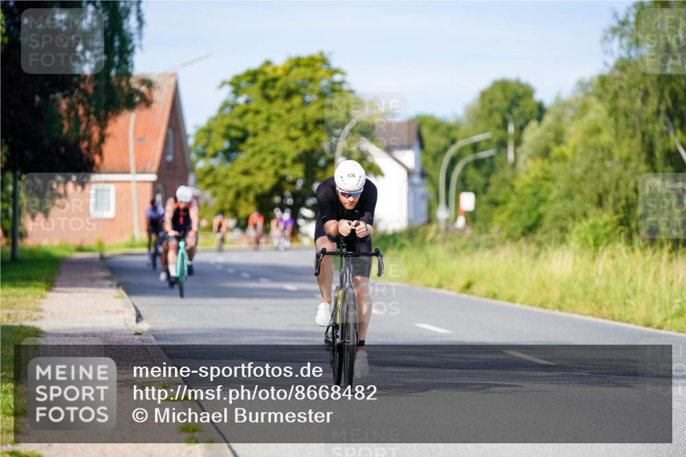 31.08.2025 - Elbe Triathlon Hamburg Michael Burmester http://msf.ph/oto/8668482 31.08.2025 09:47:30 Radfahren 253, 609, 636 meine-sportfotos.de