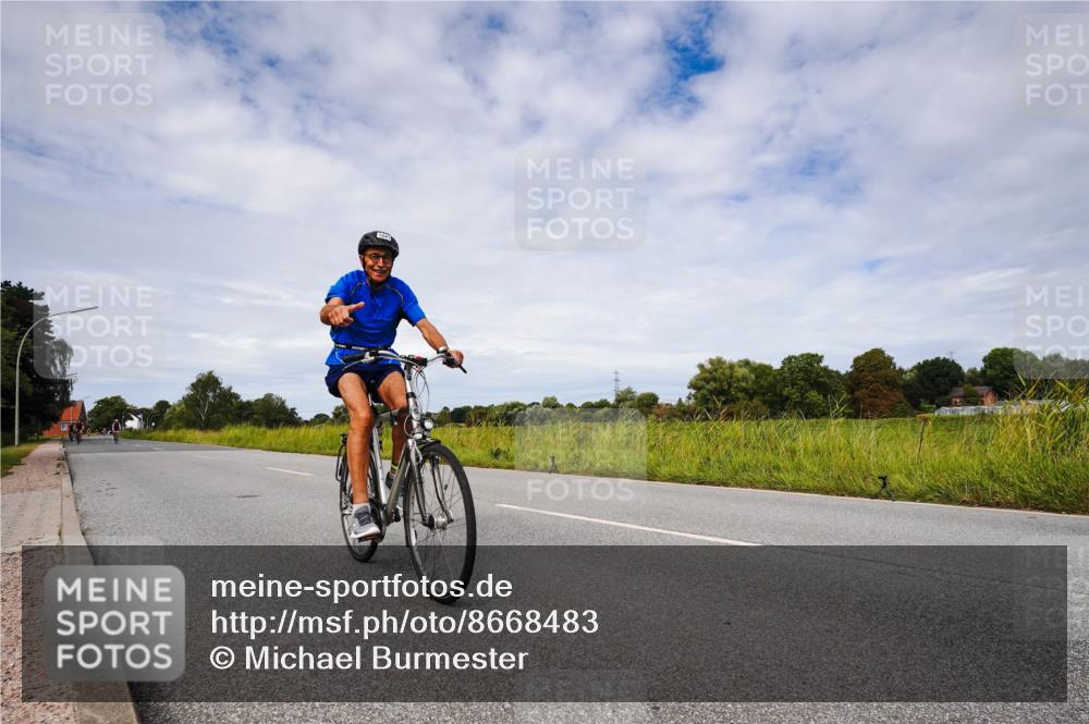 31.08.2025 - Elbe Triathlon Hamburg Michael Burmester http://msf.ph/oto/8668483 31.08.2025 11:14:23 Radfahren 1341, 1447, 1463, 1483 meine-sportfotos.de