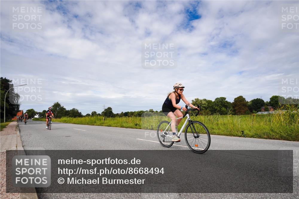 31.08.2025 - Elbe Triathlon Hamburg Michael Burmester http://msf.ph/oto/8668494 31.08.2025 11:14:40 Radfahren 1377, 1438, 1474, 1502, 1504, 1522, 1604 meine-sportfotos.de