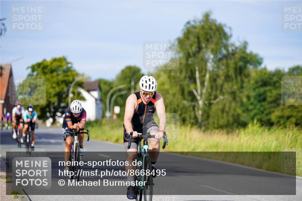 31.08.2025 - Elbe Triathlon Hamburg Michael Burmester http://msf.ph/oto/8668495 31.08.2025 09:47:35 Radfahren 253, 609, 657, 754, 828, 850 meine-sportfotos.de