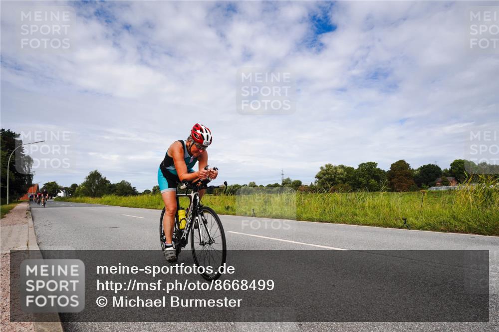 31.08.2025 - Elbe Triathlon Hamburg Michael Burmester http://msf.ph/oto/8668499 31.08.2025 11:14:43 Radfahren 1377, 1407, 1474, 1502, 1504, 1604 meine-sportfotos.de
