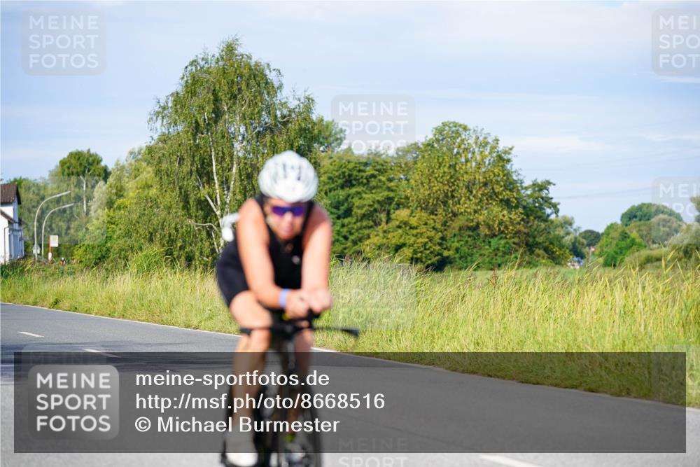 31.08.2025 - Elbe Triathlon Hamburg Michael Burmester http://msf.ph/oto/8668516 31.08.2025 09:47:41 Radfahren 657, 674, 754, 828, 850, 912 meine-sportfotos.de