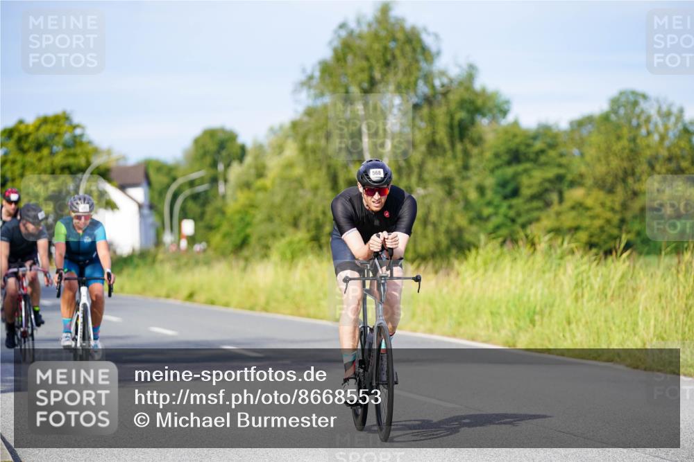 31.08.2025 - Elbe Triathlon Hamburg Michael Burmester http://msf.ph/oto/8668553 31.08.2025 09:48:00 Radfahren 285, 315, 528, 568, 781, 790, 901 meine-sportfotos.de
