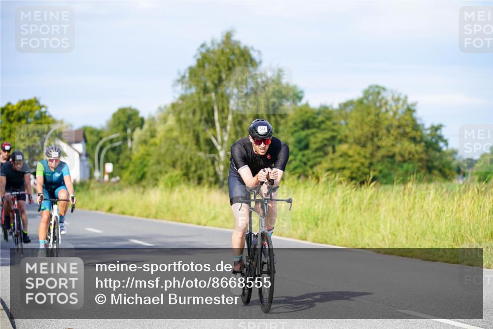 31.08.2025 - Elbe Triathlon Hamburg Michael Burmester http://msf.ph/oto/8668555 31.08.2025 09:48:00 Radfahren 285, 315, 528, 568, 781, 790, 901 meine-sportfotos.de
