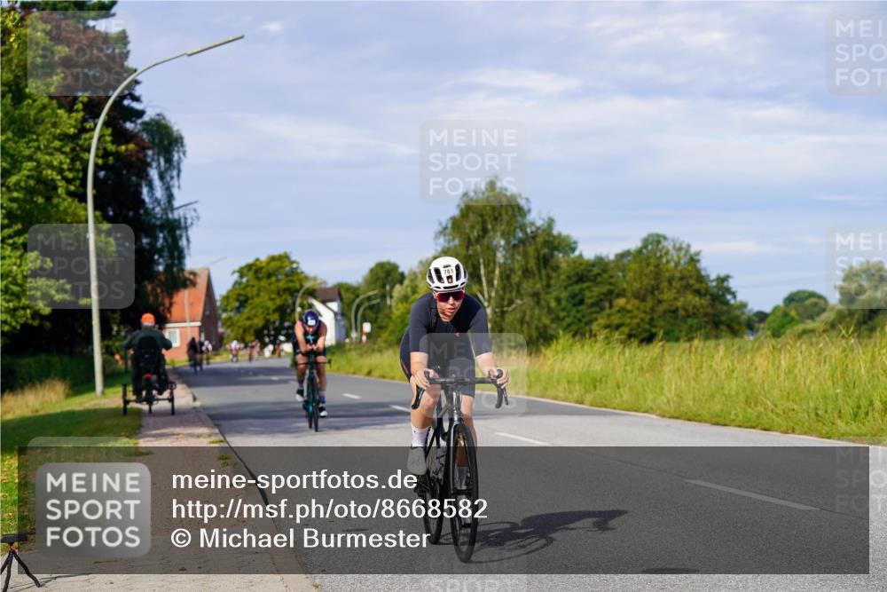 31.08.2025 - Elbe Triathlon Hamburg Michael Burmester http://msf.ph/oto/8668582 31.08.2025 09:48:04 Radfahren 285, 315, 528, 781, 901 meine-sportfotos.de