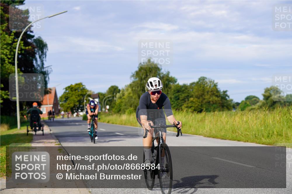 31.08.2025 - Elbe Triathlon Hamburg Michael Burmester http://msf.ph/oto/8668584 31.08.2025 09:48:05 Radfahren 285, 315, 528, 781, 901 meine-sportfotos.de