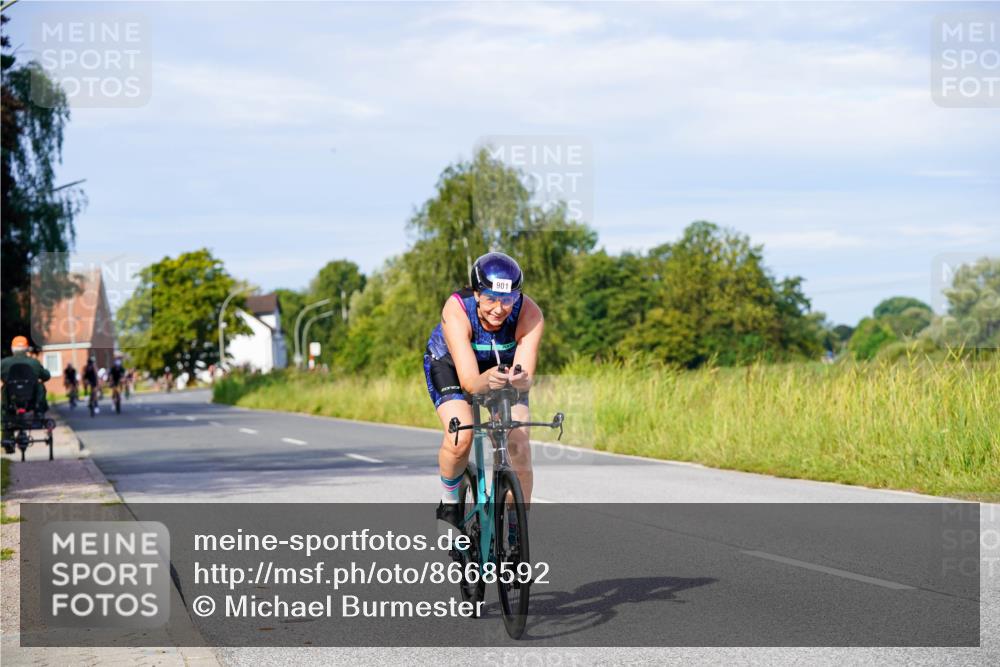 31.08.2025 - Elbe Triathlon Hamburg Michael Burmester http://msf.ph/oto/8668592 31.08.2025 09:48:06 Radfahren 315, 425, 528, 781, 901 meine-sportfotos.de