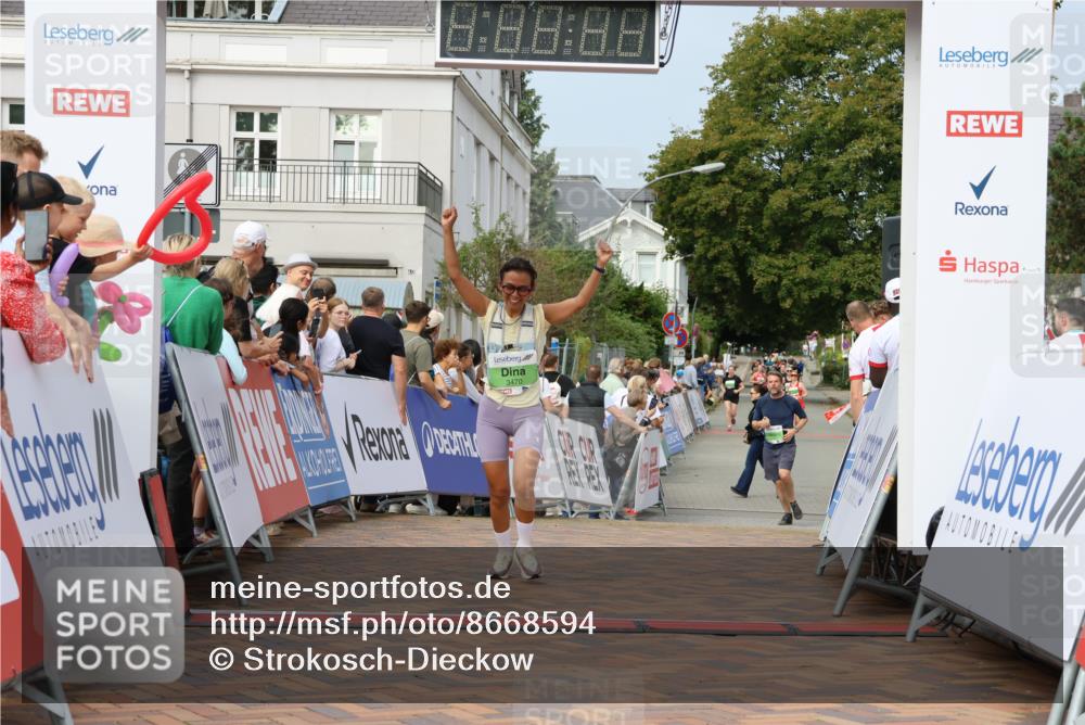 31.08.2025 - 21. Blankeneser Heldenlauf Strokosch-Dieckow http://msf.ph/oto/8668594 31.08.2025 11:14:33 Ziel 3470 meine-sportfotos.de