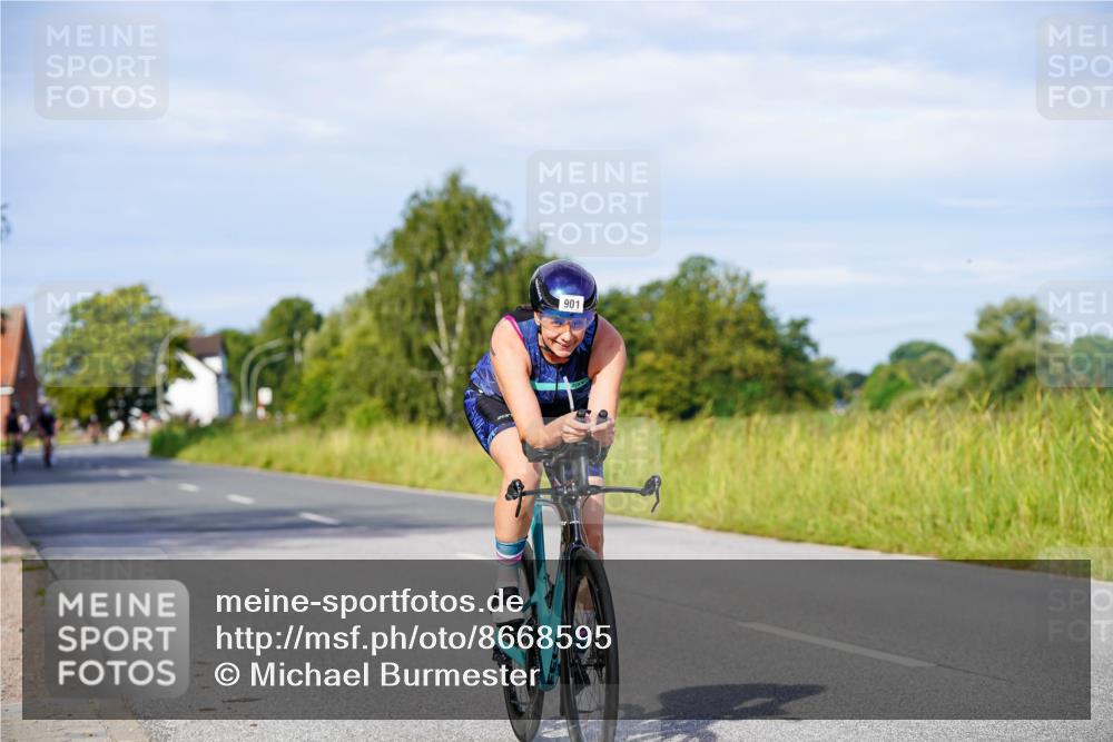 31.08.2025 - Elbe Triathlon Hamburg Michael Burmester http://msf.ph/oto/8668595 31.08.2025 09:48:06 Radfahren 315, 425, 528, 781, 901 meine-sportfotos.de