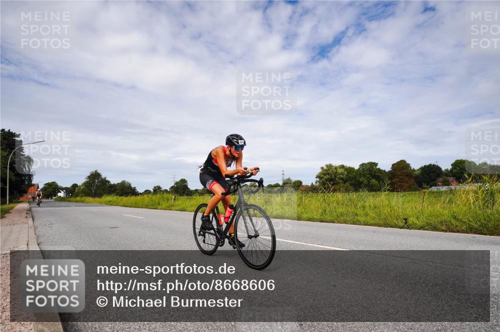 31.08.2025 - Elbe Triathlon Hamburg Michael Burmester http://msf.ph/oto/8668606 31.08.2025 11:18:41 Radfahren 1362, 1423, 1612 meine-sportfotos.de
