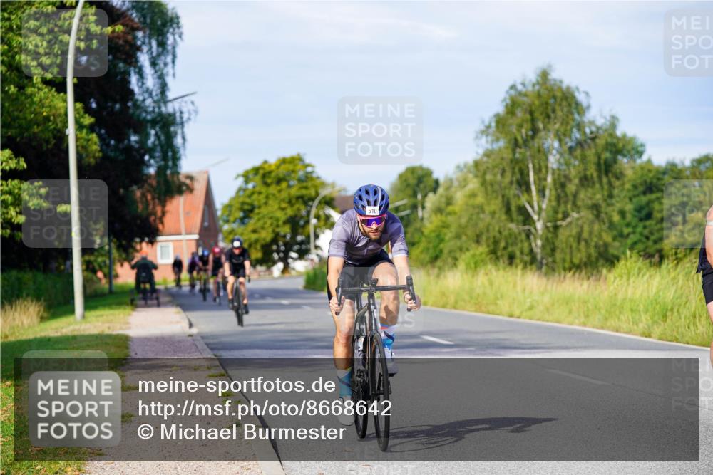 31.08.2025 - Elbe Triathlon Hamburg Michael Burmester http://msf.ph/oto/8668642 31.08.2025 09:48:20 Radfahren 291, 510, 577, 654, 713, 746, 807, 902 meine-sportfotos.de