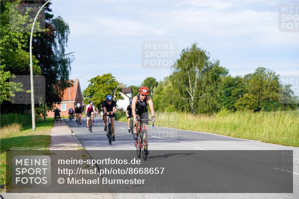 31.08.2025 - Elbe Triathlon Hamburg Michael Burmester http://msf.ph/oto/8668657 31.08.2025 09:48:25 Radfahren 291, 547, 654, 746, 844, 902, 903 meine-sportfotos.de