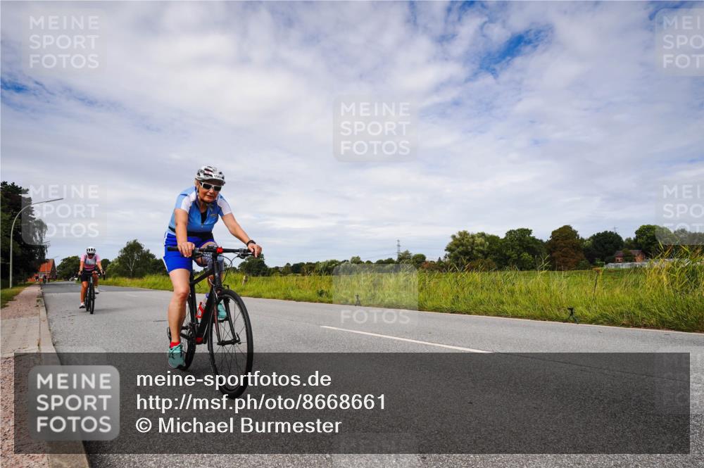 31.08.2025 - Elbe Triathlon Hamburg Michael Burmester http://msf.ph/oto/8668661 31.08.2025 11:20:50 Radfahren 1507, 1523 meine-sportfotos.de