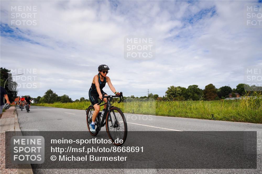 31.08.2025 - Elbe Triathlon Hamburg Michael Burmester http://msf.ph/oto/8668691 31.08.2025 11:22:12 Radfahren 1510, 1527, 1529, 1532, 1546, 1562, 1581, 1595 meine-sportfotos.de