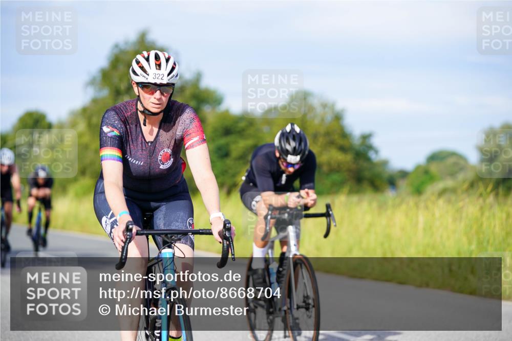 31.08.2025 - Elbe Triathlon Hamburg Michael Burmester http://msf.ph/oto/8668704 31.08.2025 09:48:45 Radfahren 322, 407, 515, 656, 739, 742, 931 meine-sportfotos.de