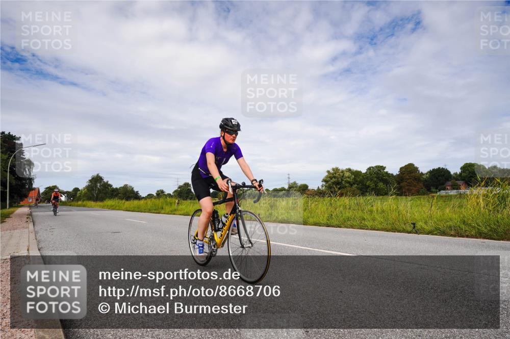 31.08.2025 - Elbe Triathlon Hamburg Michael Burmester http://msf.ph/oto/8668706 31.08.2025 11:22:17 Radfahren 1521, 1527, 1532, 1542, 1581, 1595 meine-sportfotos.de