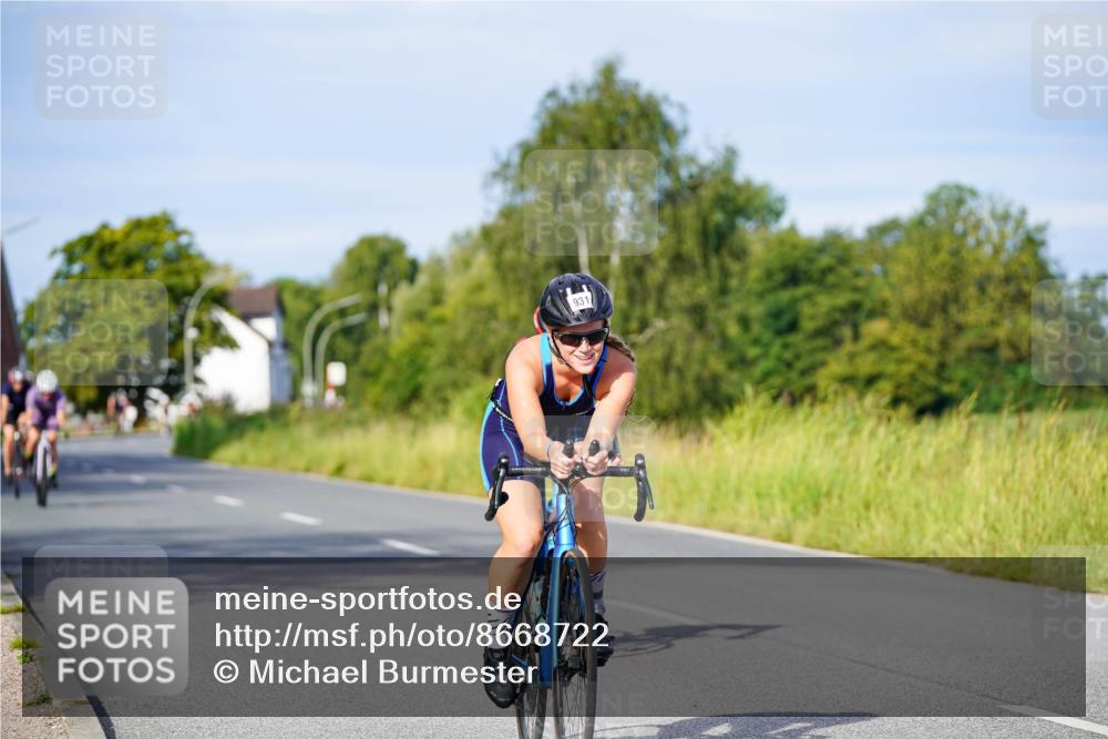 31.08.2025 - Elbe Triathlon Hamburg Michael Burmester http://msf.ph/oto/8668722 31.08.2025 09:48:48 Radfahren 322, 407, 515, 656, 739, 742, 856, 920, 931 meine-sportfotos.de