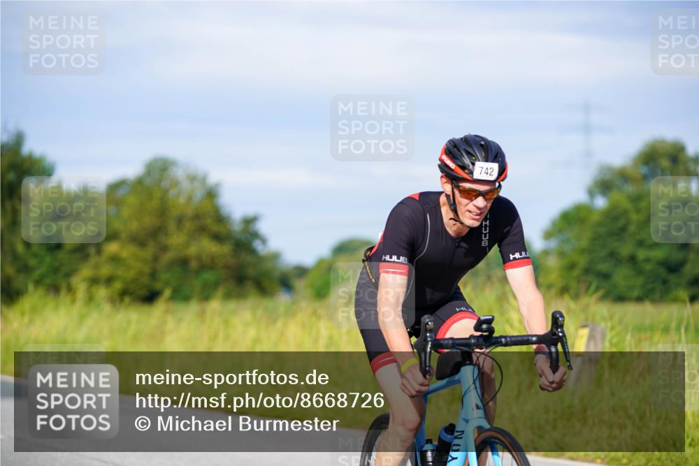 31.08.2025 - Elbe Triathlon Hamburg Michael Burmester http://msf.ph/oto/8668726 31.08.2025 09:48:50 Radfahren 407, 656, 739, 742, 856, 920, 921, 931 meine-sportfotos.de