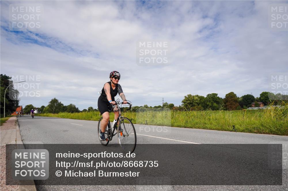 31.08.2025 - Elbe Triathlon Hamburg Michael Burmester http://msf.ph/oto/8668735 31.08.2025 11:24:11 Radfahren 1347, 1524, 1554 meine-sportfotos.de