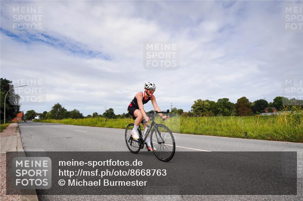 31.08.2025 - Elbe Triathlon Hamburg Michael Burmester http://msf.ph/oto/8668763 31.08.2025 11:25:35 Radfahren 1541, 1578 meine-sportfotos.de