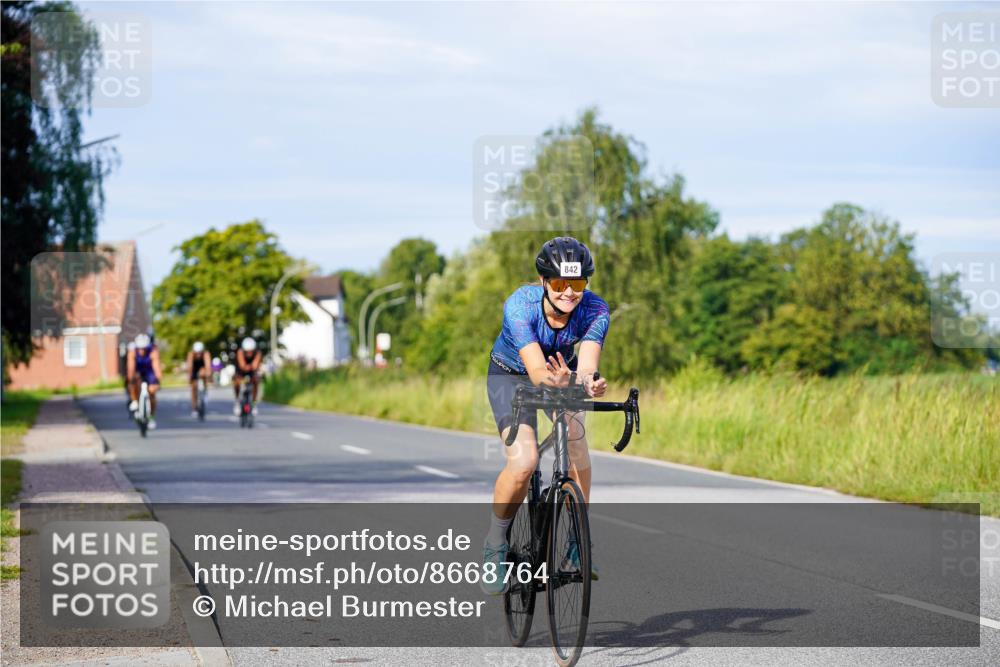 31.08.2025 - Elbe Triathlon Hamburg Michael Burmester http://msf.ph/oto/8668764 31.08.2025 09:49:01 Radfahren 319, 428, 532, 726, 727, 822, 842 meine-sportfotos.de