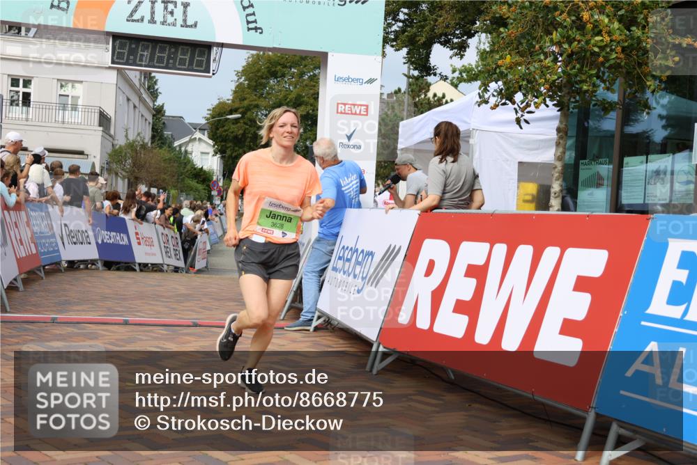 31.08.2025 - 21. Blankeneser Heldenlauf Strokosch-Dieckow http://msf.ph/oto/8668775 31.08.2025 11:14:02 Ziel 3628, 3591, 3370, 3209 meine-sportfotos.de