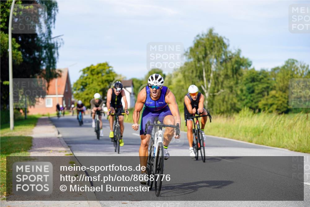 31.08.2025 - Elbe Triathlon Hamburg Michael Burmester http://msf.ph/oto/8668776 31.08.2025 09:49:04 Radfahren 319, 428, 532, 614, 726, 727, 842 meine-sportfotos.de