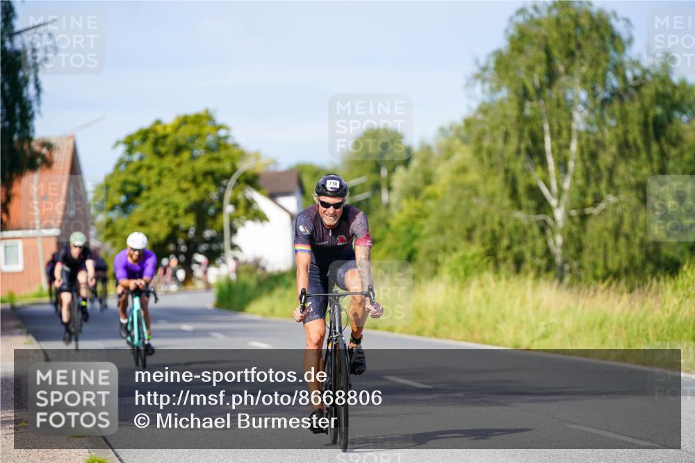 31.08.2025 - Elbe Triathlon Hamburg Michael Burmester http://msf.ph/oto/8668806 31.08.2025 09:49:13 Radfahren 416, 468, 492, 710 meine-sportfotos.de