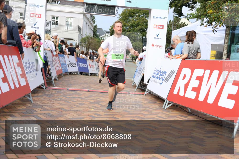 31.08.2025 - 21. Blankeneser Heldenlauf Strokosch-Dieckow http://msf.ph/oto/8668808 31.08.2025 11:14:00 Ziel 3628, 3591, 3370, 3360, 3209 meine-sportfotos.de