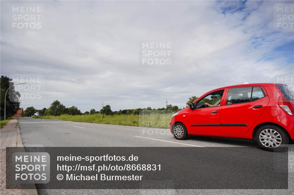 31.08.2025 - Elbe Triathlon Hamburg Michael Burmester http://msf.ph/oto/8668831 31.08.2025 12:09:27 Radfahren  meine-sportfotos.de