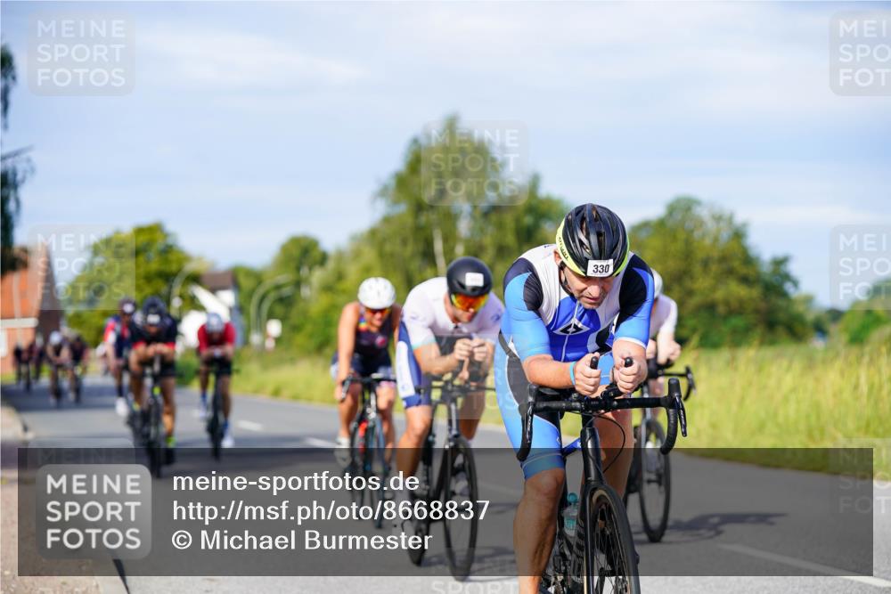 31.08.2025 - Elbe Triathlon Hamburg Michael Burmester http://msf.ph/oto/8668837 31.08.2025 09:49:21 Radfahren 173, 310, 330, 412, 416, 595, 603, 658, 762, 778 meine-sportfotos.de