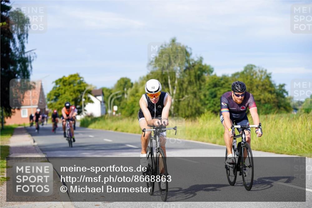 31.08.2025 - Elbe Triathlon Hamburg Michael Burmester http://msf.ph/oto/8668863 31.08.2025 09:49:26 Radfahren 173, 310, 365, 422, 426, 430, 537, 762 meine-sportfotos.de