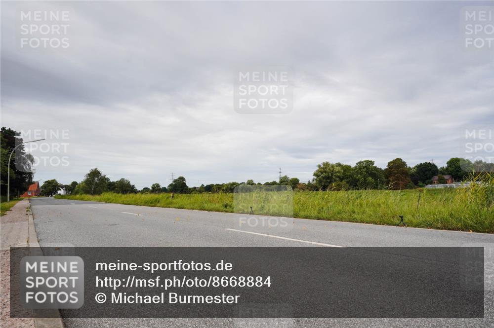 31.08.2025 - Elbe Triathlon Hamburg Michael Burmester http://msf.ph/oto/8668884 31.08.2025 12:24:43 Radfahren  meine-sportfotos.de
